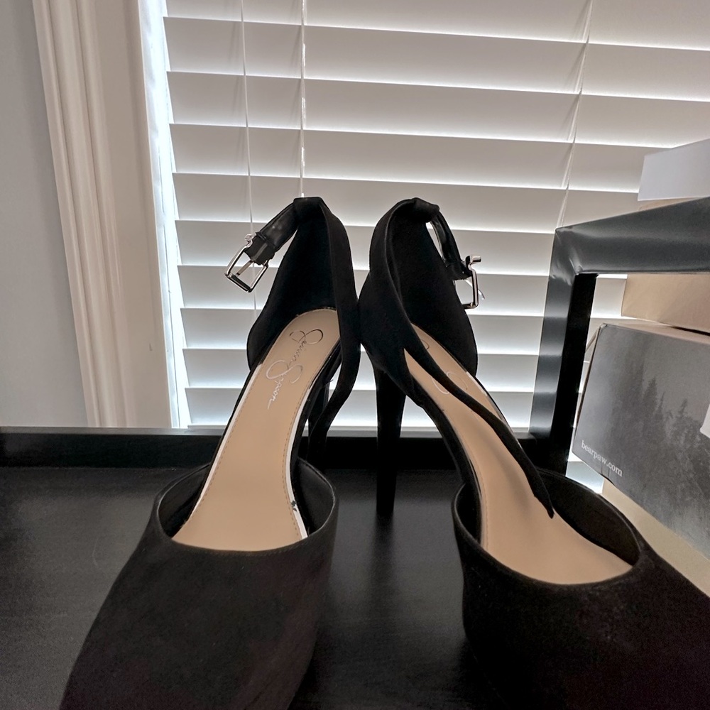 Size 10 Jessica Simpson baby doll platform heels with ankle strap